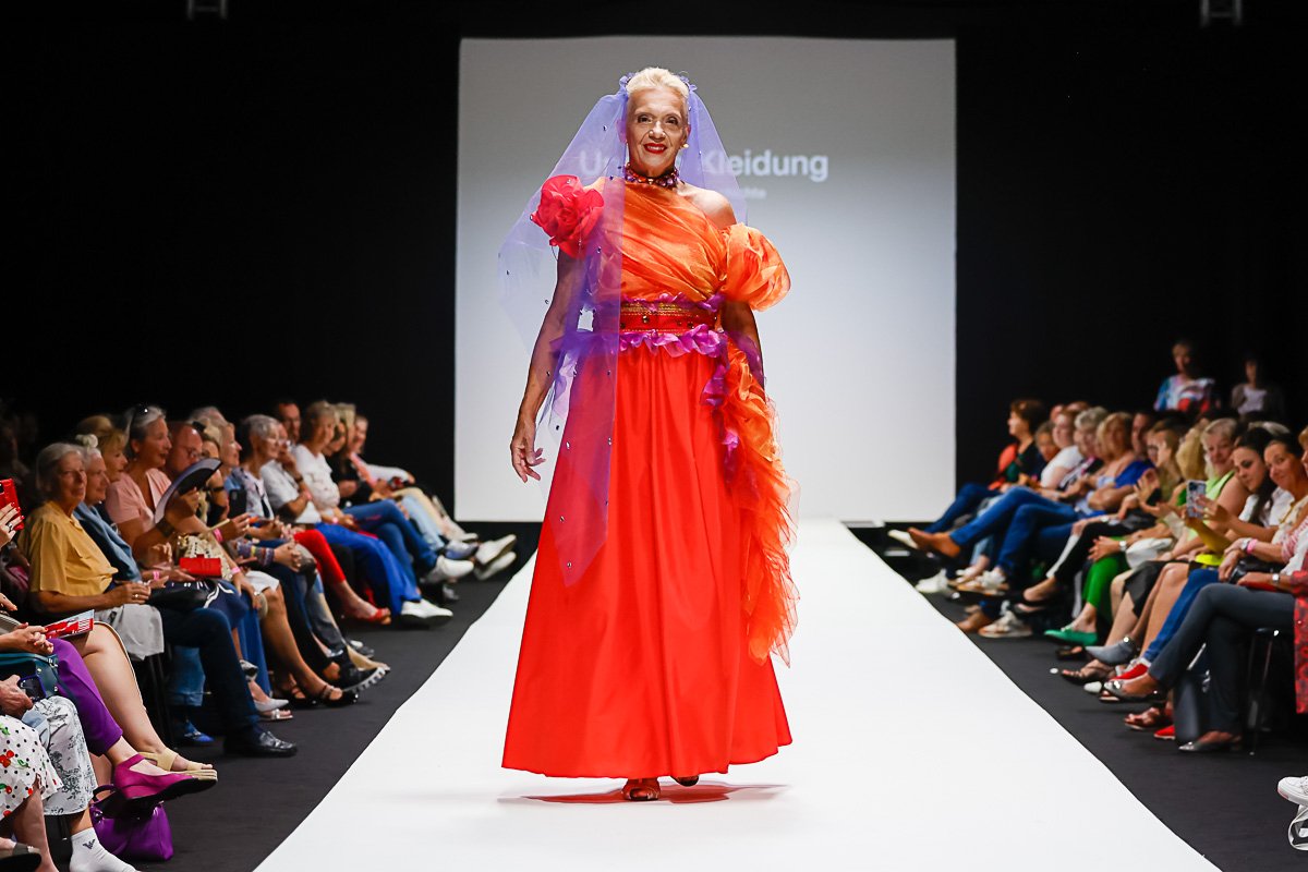 Fashion Reloaded: Pensioners conquer the fashion show