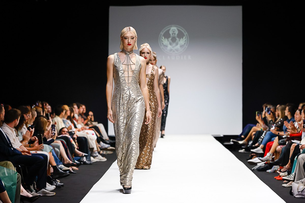 Claudier: Haute Couture aus Graz, bodenlang